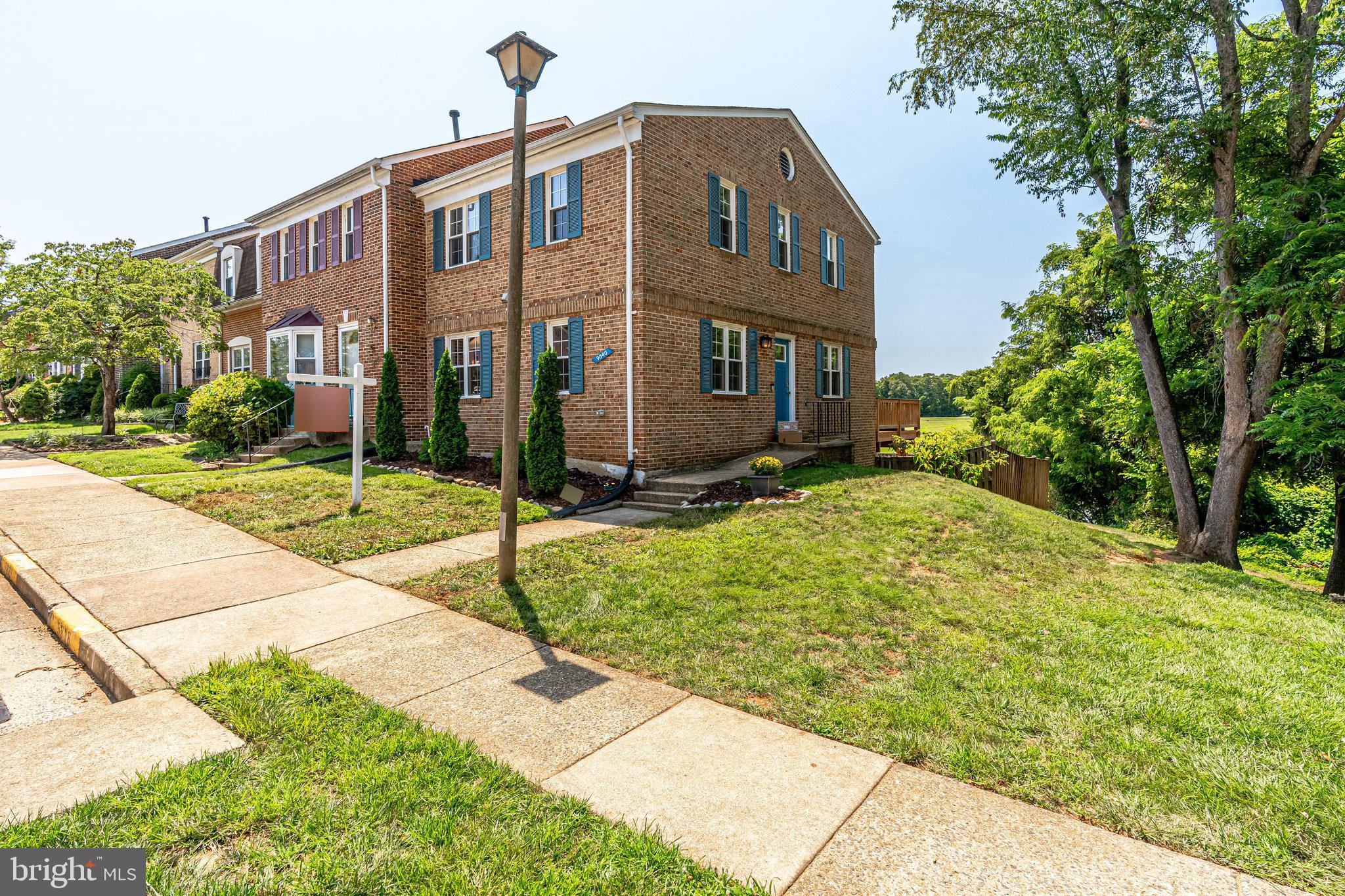 9840 Lakepointe Drive Burke, VA 22015 - Photo 44 of 46