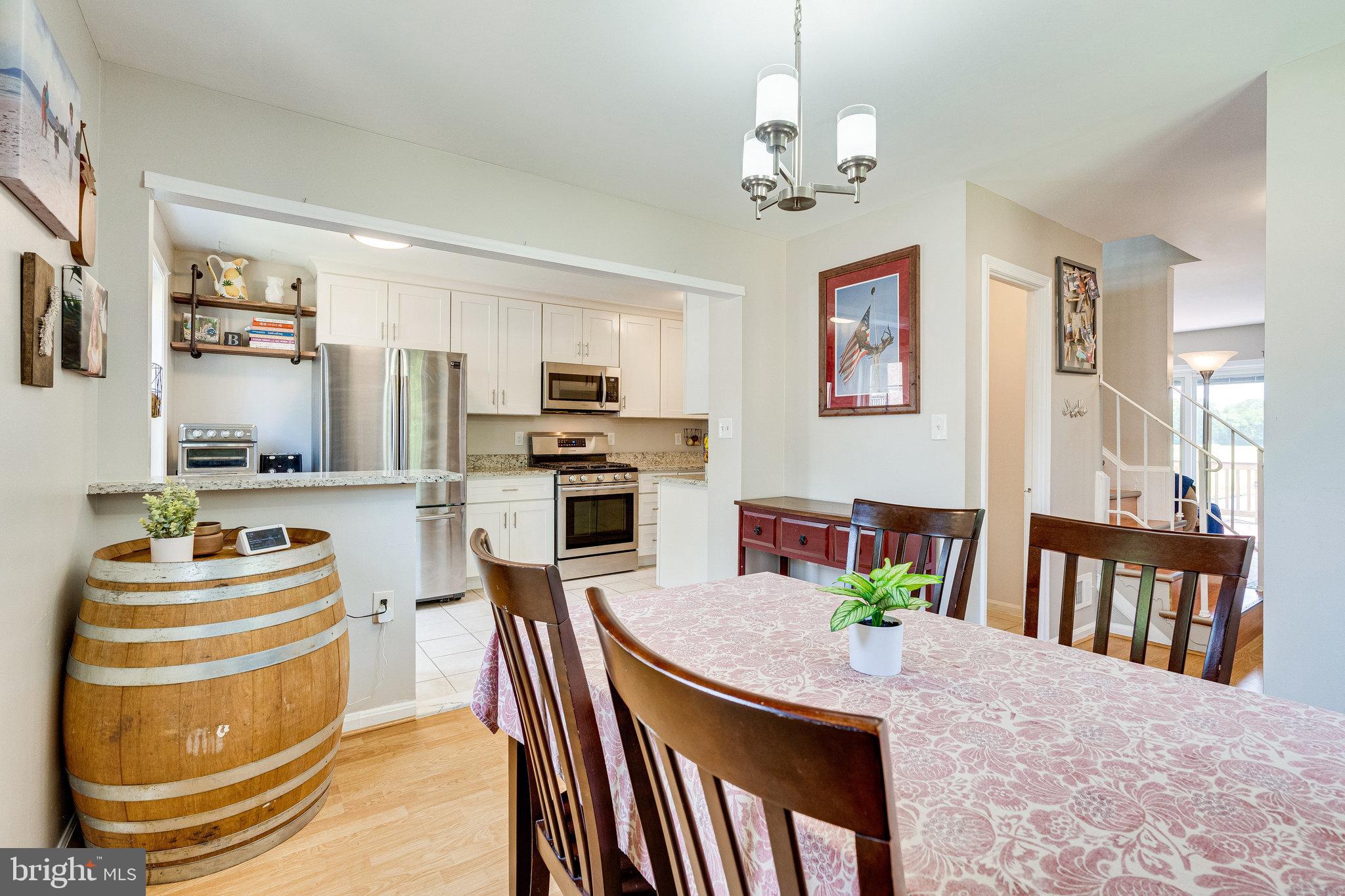 9840 Lakepointe Drive Burke, VA 22015 - Photo 10 of 46