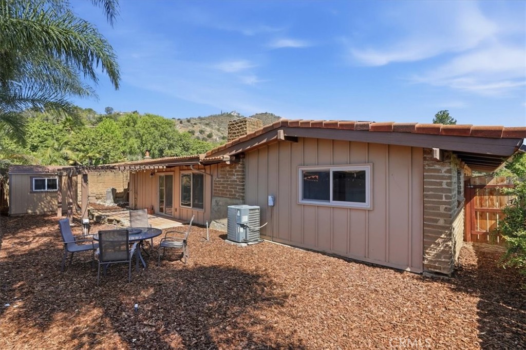 4729 Vía Tala Fallbrook, CA 92028 - Photo 26 of 51 Back of Home