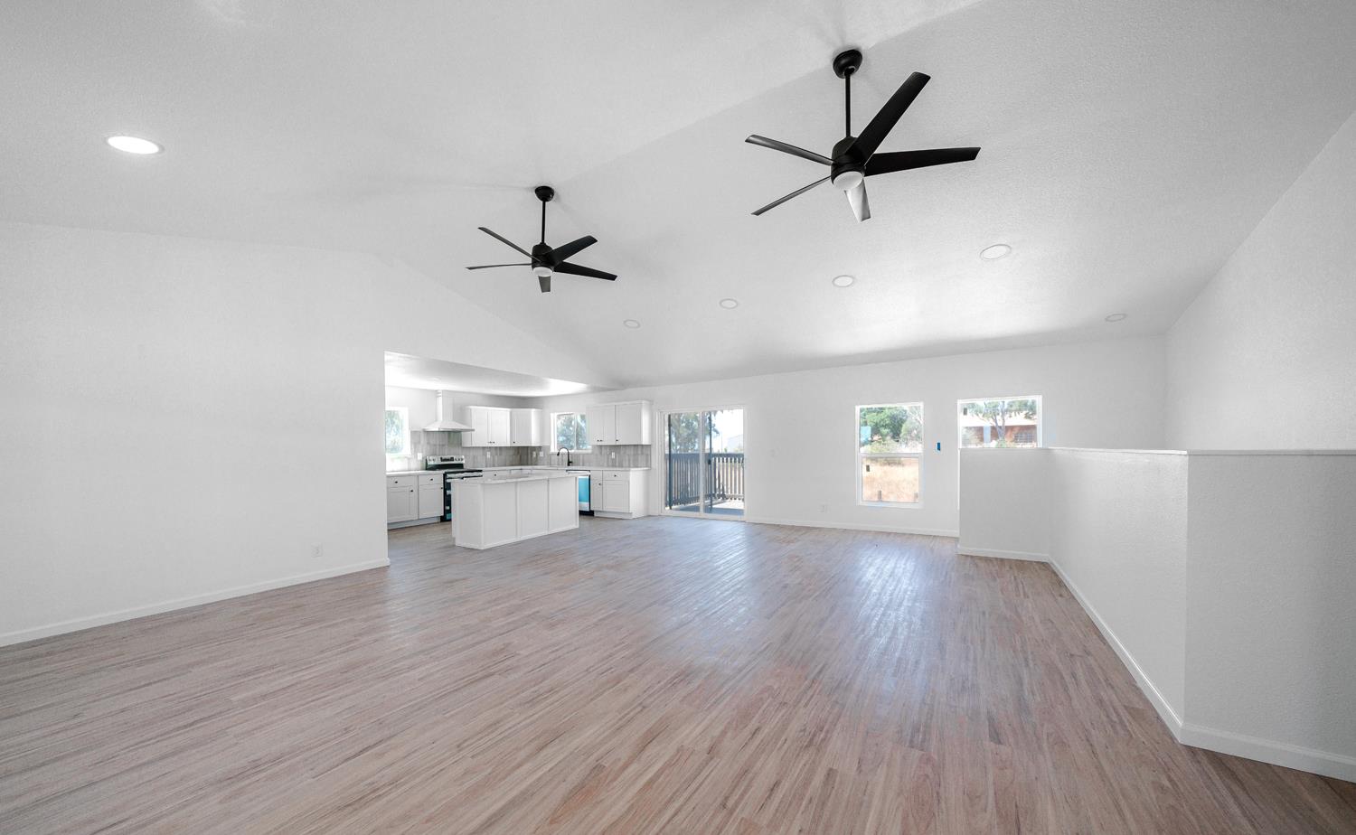 15758 Mark Road Madera, CA 93636 - Photo 1 of 20