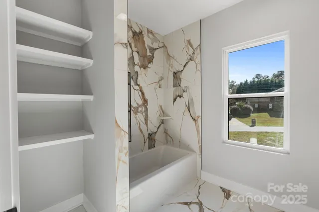 $475,000 | 908 30th Ave Drive Northwest, Hickory, NC 28601