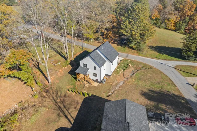 $475,000 | 908 30th Ave Drive Northwest, Hickory, NC 28601