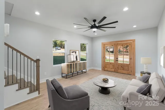 $475,000 | 908 30th Ave Drive Northwest, Hickory, NC 28601