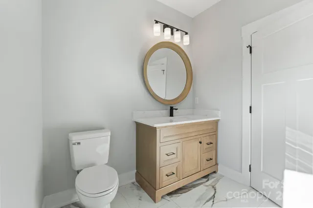 $475,000 | 908 30th Ave Drive Northwest, Hickory, NC 28601