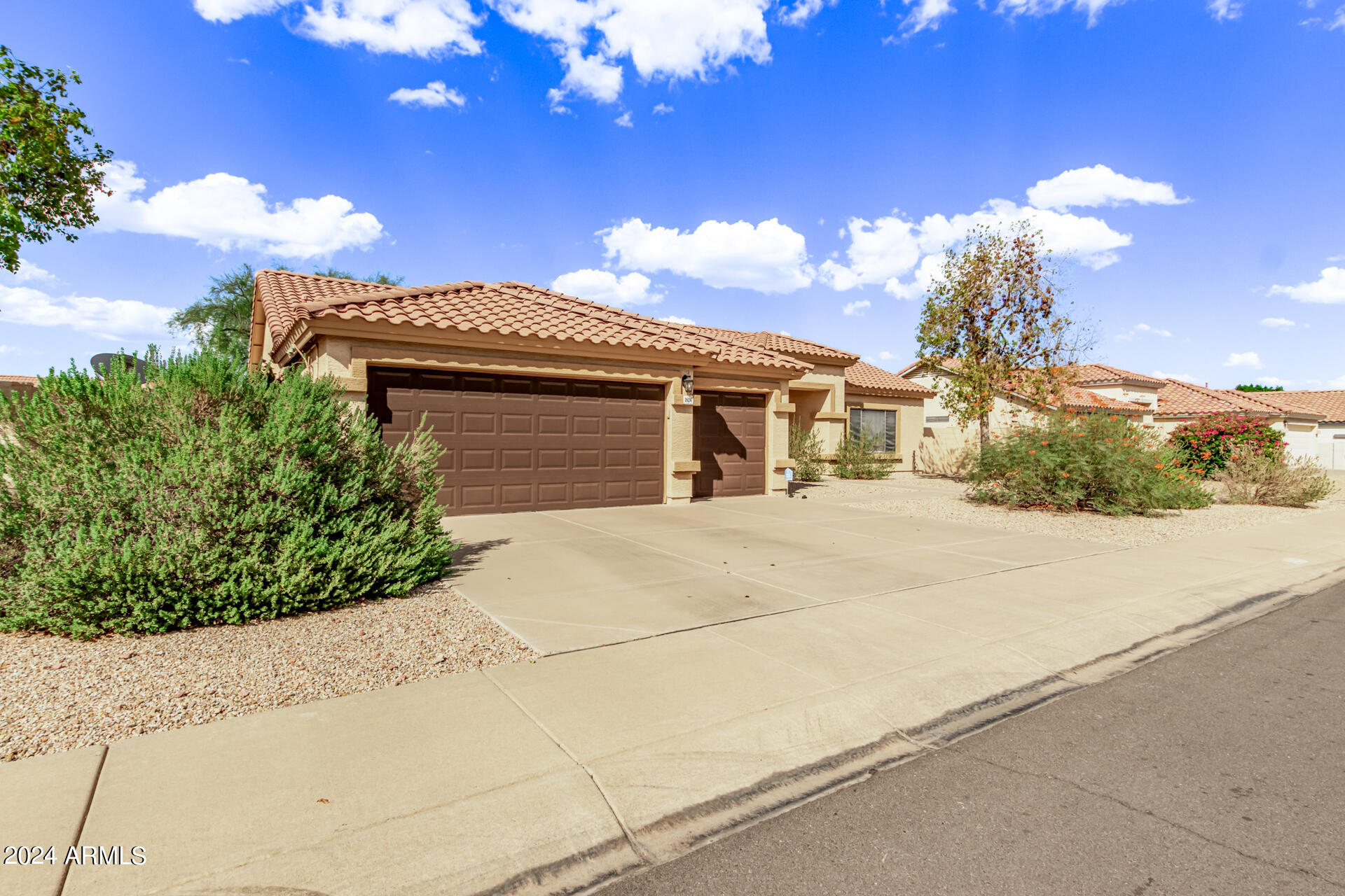 1624 East Fremont Road Phoenix, AZ 85042 - Photo 3 of 27 0003-04 Fremont 1624