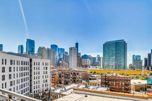 a picture of city view