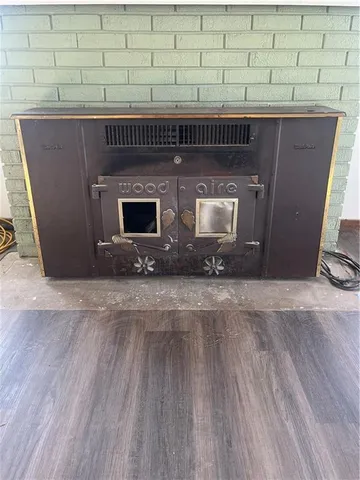 $179,000 | 806 Us Highway, Iola, KS 66749