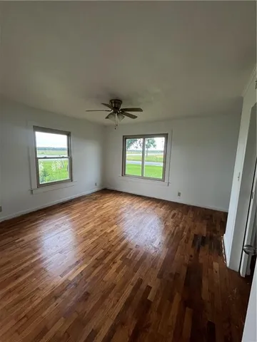 $179,000 | 806 Us Highway, Iola, KS 66749