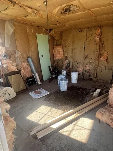 $179,000 | 806 Us Highway, Iola, KS 66749