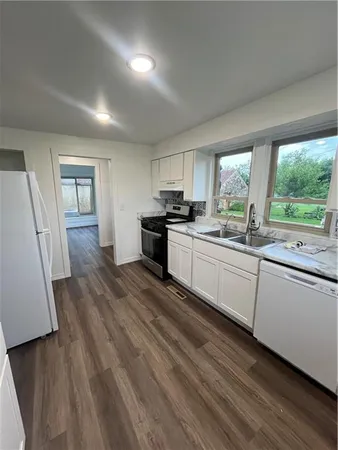 $169,000 | 806 Us Highway, Iola, KS 66749