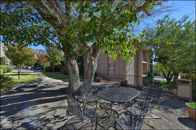 $143,000 | 252 Shadow Mountain Drive, Unit D12, El Paso, TX 79912