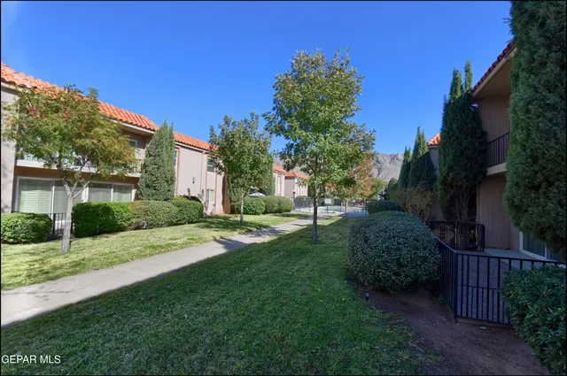 $143,000 | 252 Shadow Mountain Drive, Unit D12, El Paso, TX 79912