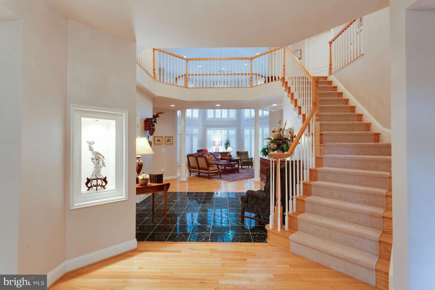7054 Balmoral Forest Road Clifton, VA 20124 - Photo 2 of 30 Interior (General)