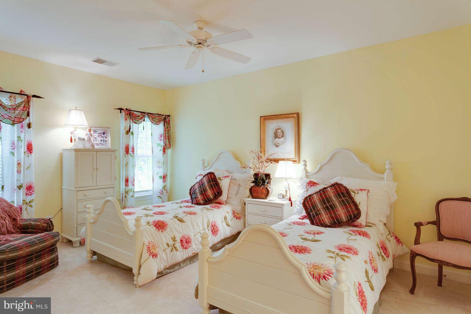 7054 Balmoral Forest Road Clifton, VA 20124 - Photo 20 of 30 Bedroom