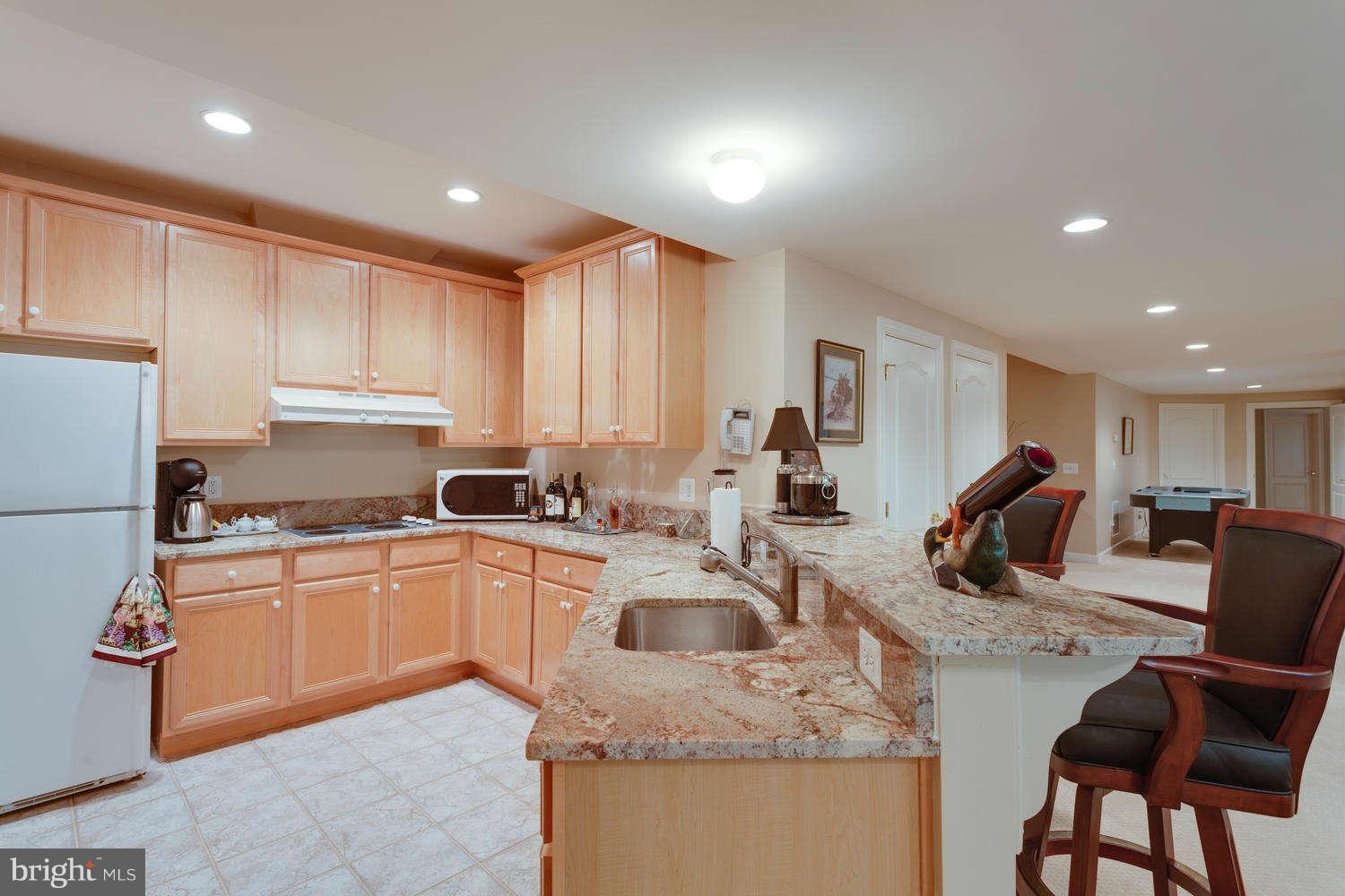 7054 Balmoral Forest Road Clifton, VA 20124 - Photo 26 of 30 Kitchen