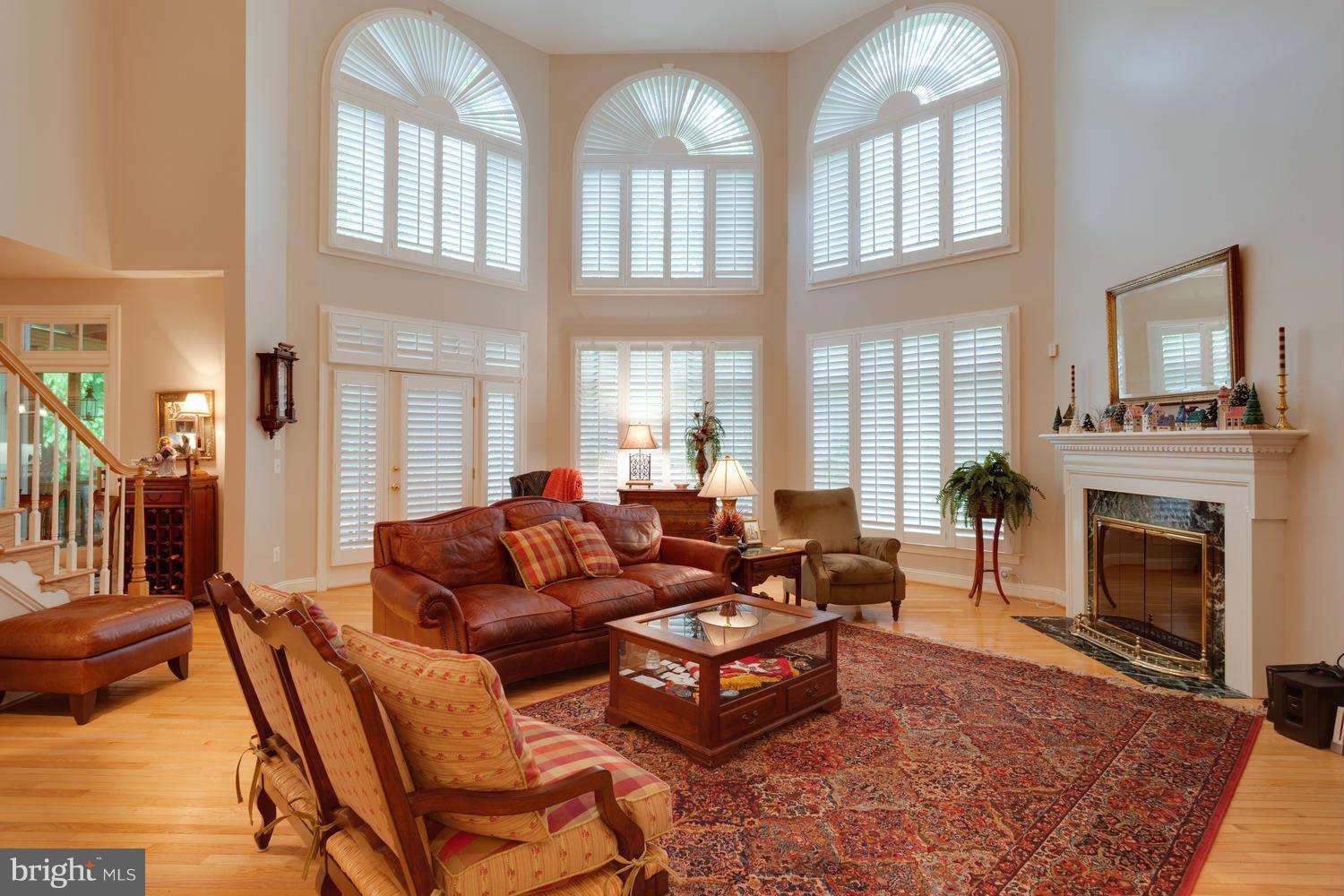 7054 Balmoral Forest Road Clifton, VA 20124 - Photo 5 of 30 Family Room