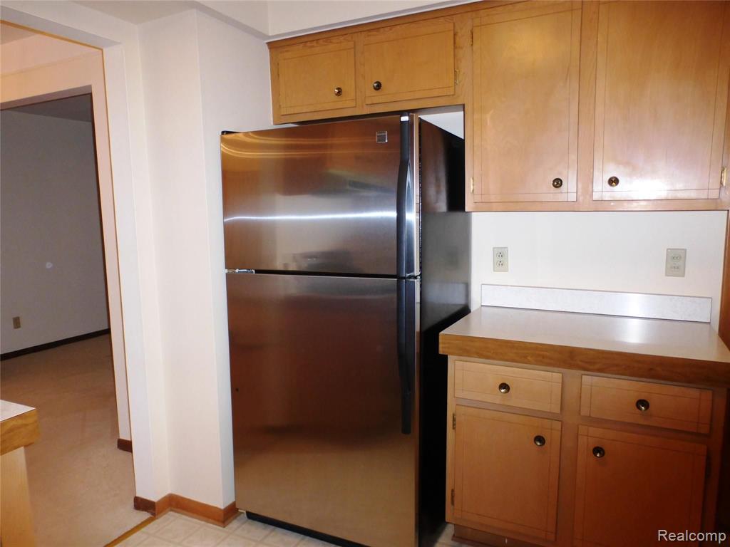 736 Wilwood Road Rochester Hills, MI 48309 - Photo 10 of 47