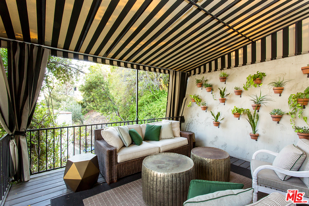 1427 Queens Road Los Angeles, CA 90069 - Photo 25 of 30 Gallery Image 25