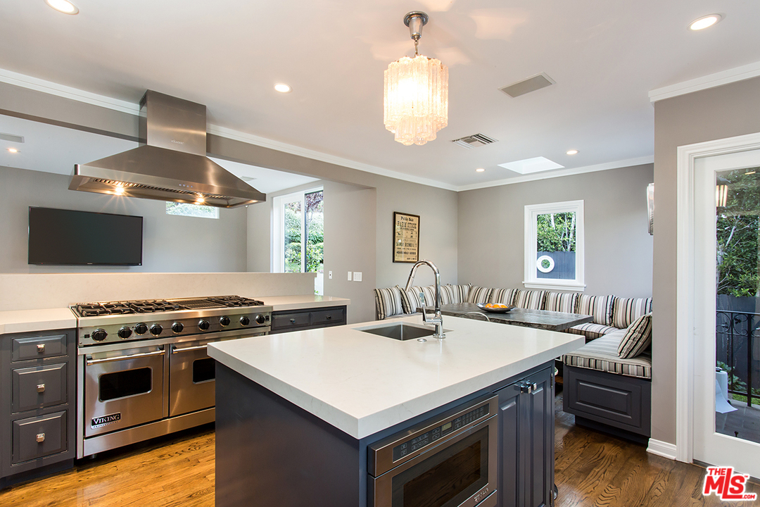 1427 Queens Road Los Angeles, CA 90069 - Photo 29 of 30 Gallery Image 29