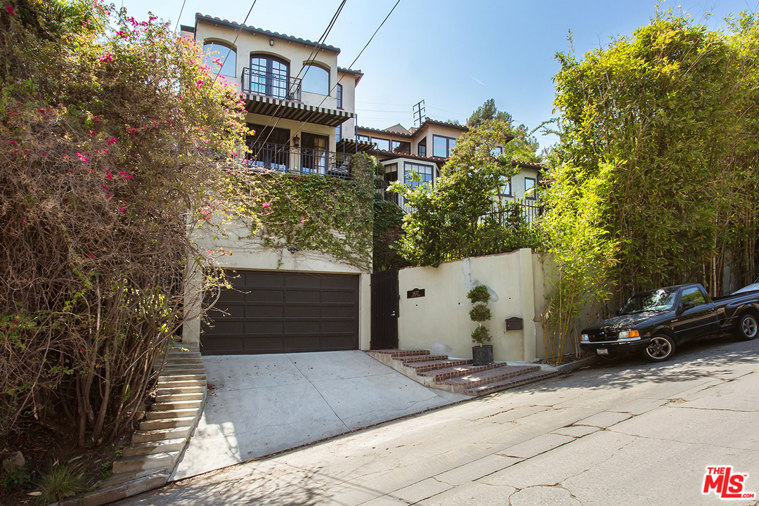 1427 Queens Road Los Angeles, CA 90069 - Photo 7 of 30 Gallery Image 7