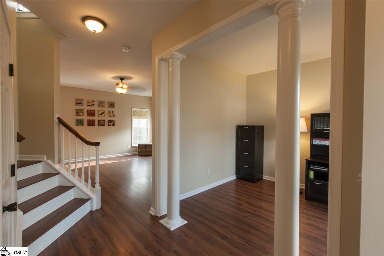608 Sunset Maple Court Fountain Inn, SC 29644 - Photo 3 of 27 Gallery Image 3