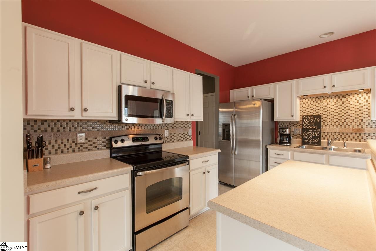 608 Sunset Maple Court Fountain Inn, SC 29644 - Photo 8 of 27 Gallery Image 8