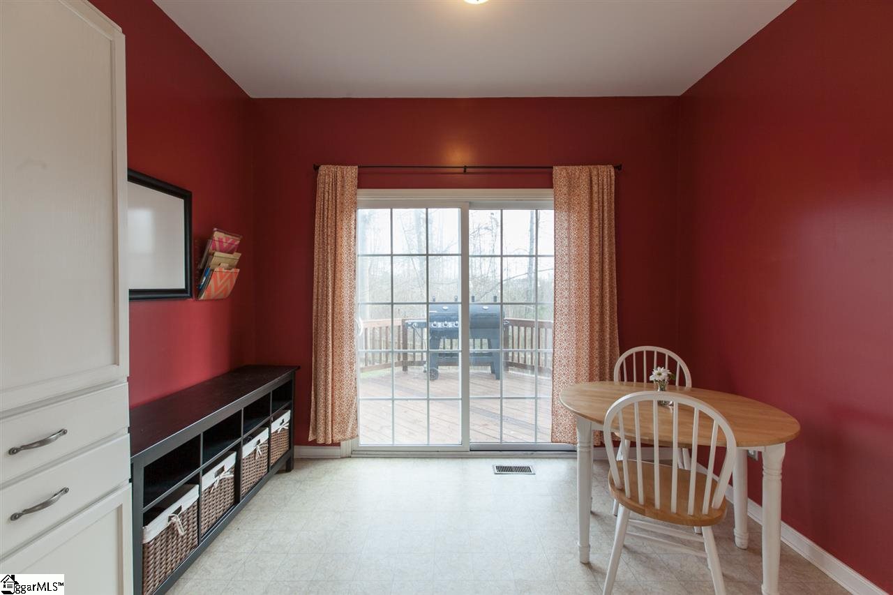 608 Sunset Maple Court Fountain Inn, SC 29644 - Photo 9 of 27 Gallery Image 9