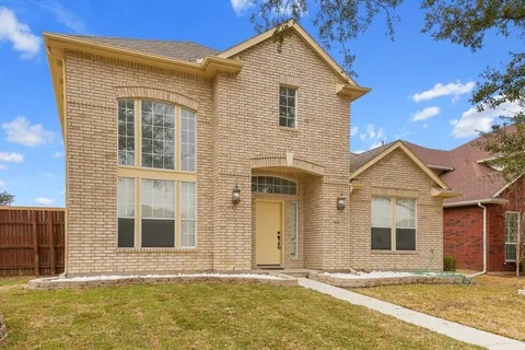 $565,000 | 3945 Luke Lane, Carrollton, TX 75007