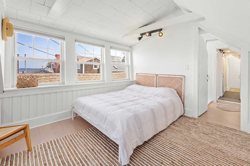 4 Middle Road Rockport, MA 01966 - Photo 19 of 37
