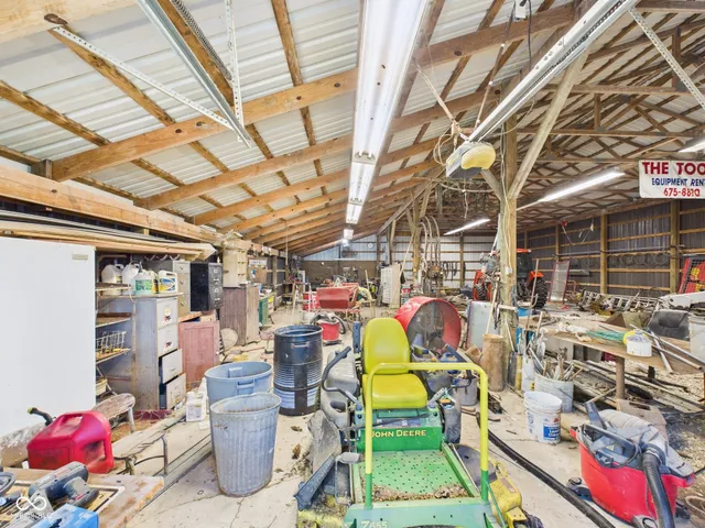 $395,000 | 6912 North County Road 700 West, Middletown, IN 47356