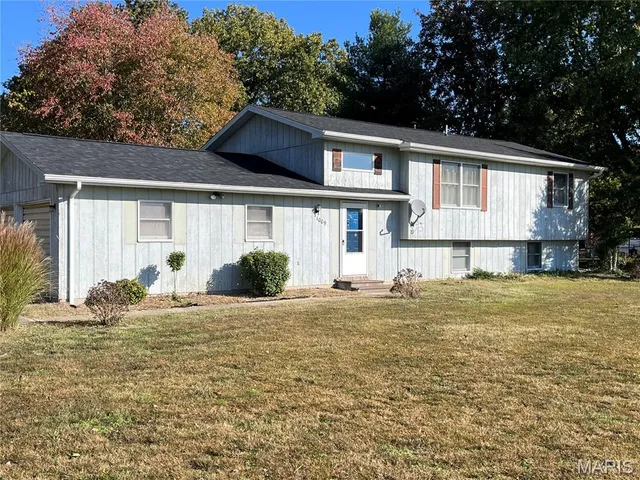 $110,000 | 1009 East Main Street, Mulberry Grove, IL 62262