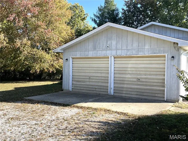 $110,000 | 1009 East Main Street, Mulberry Grove, IL 62262