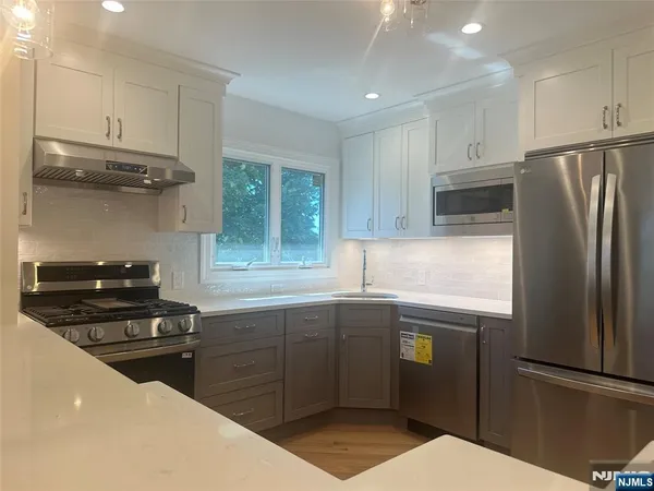 $3,000 | 223 Lakewood Drive, Bloomfield, NJ 07003