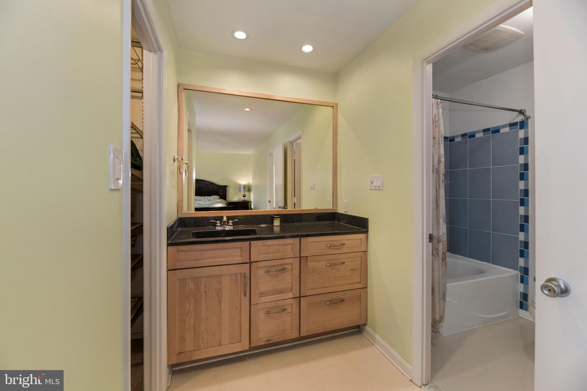 8527 Jenner Court Springfield, VA 22153 - Photo 18 of 36 Gallery Image 18
