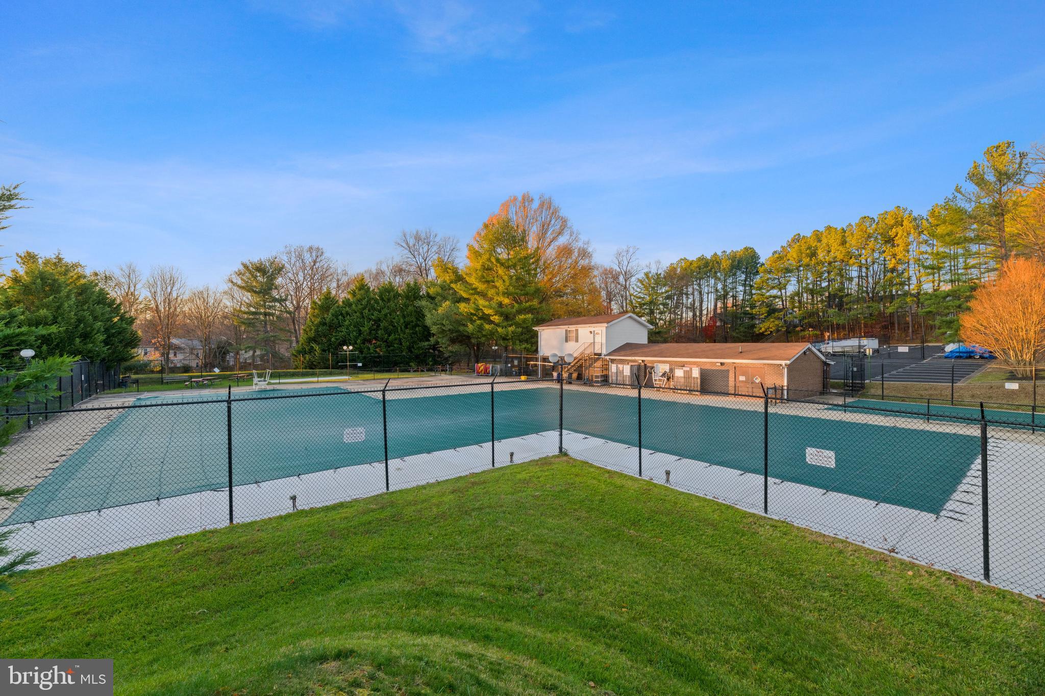 8527 Jenner Court Springfield, VA 22153 - Photo 34 of 36 Gallery Image 34