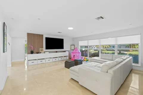 $3,000,000 | 3870 North 31st Terrace, Hollywood, FL 33021
