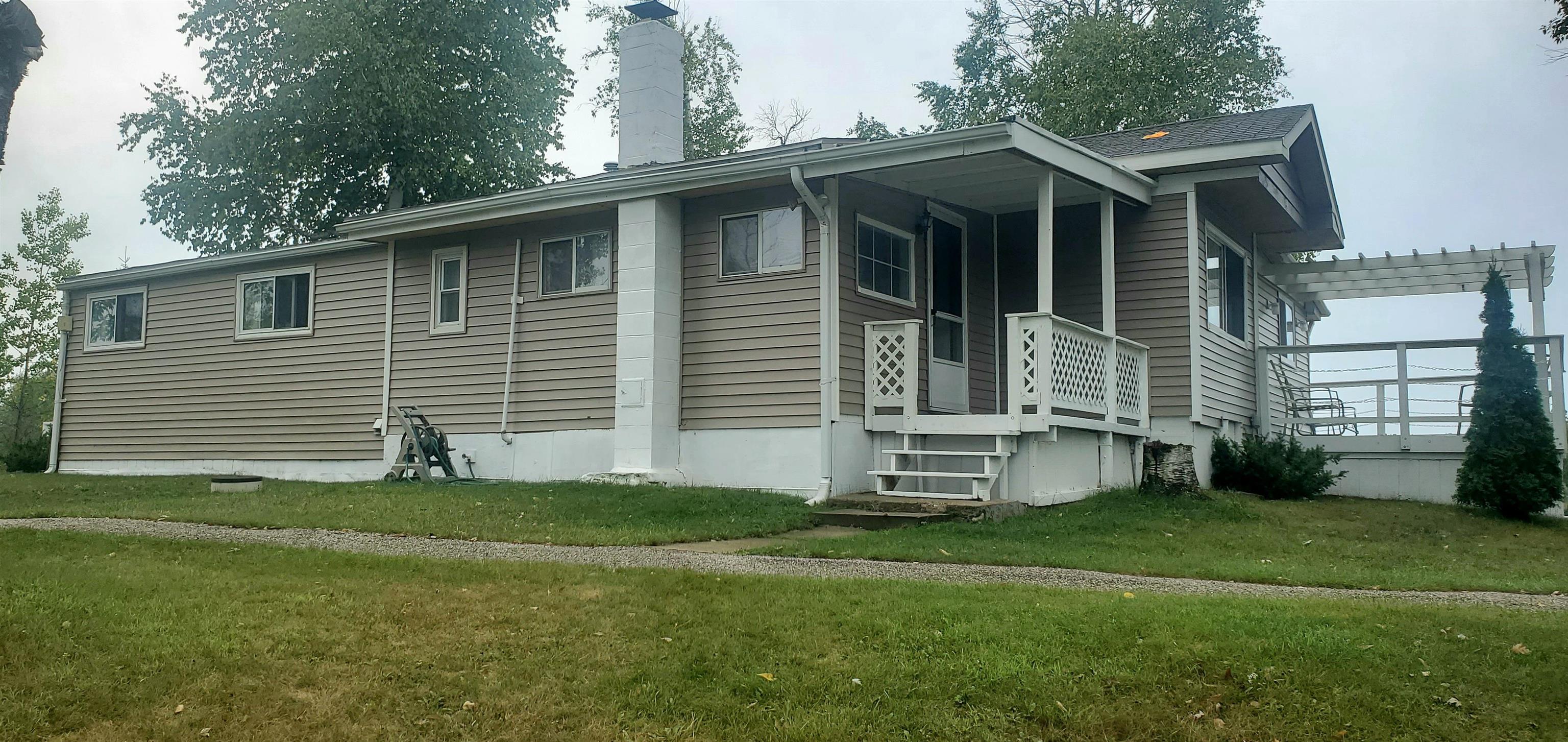 6430 Lake 4 Road Gladwin, MI 48624 - Photo 1 of 17