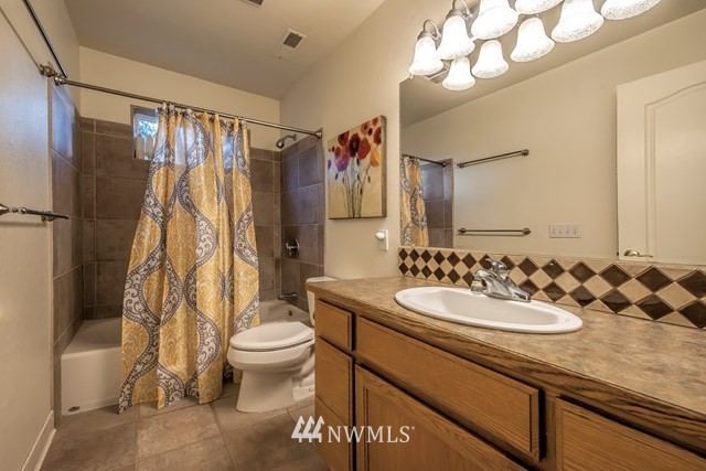 7637 Frog Hollow Road Touchet, WA 99360 - Photo 12 of 30 Gallery Image 12