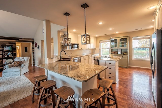 7637 Frog Hollow Road Touchet, WA 99360 - Photo 6 of 30 Gallery Image 6