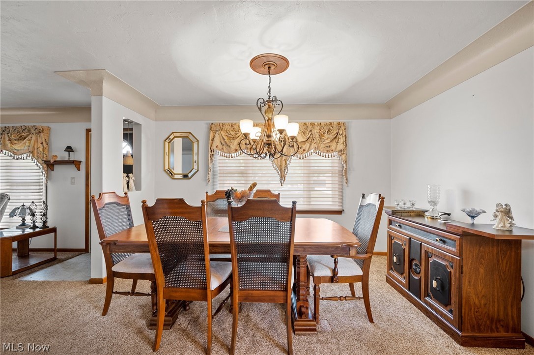 4113 Rabbit Run Drive Brooklyn, OH 44144 - Photo 10 of 28 Dinning room