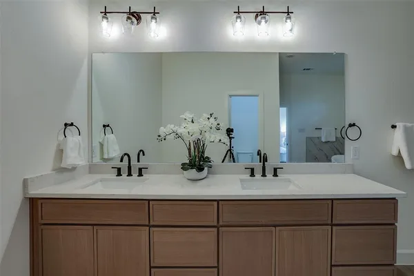 $3,000 | 1601 Sea Breeze Lane, Azle, TX 76020