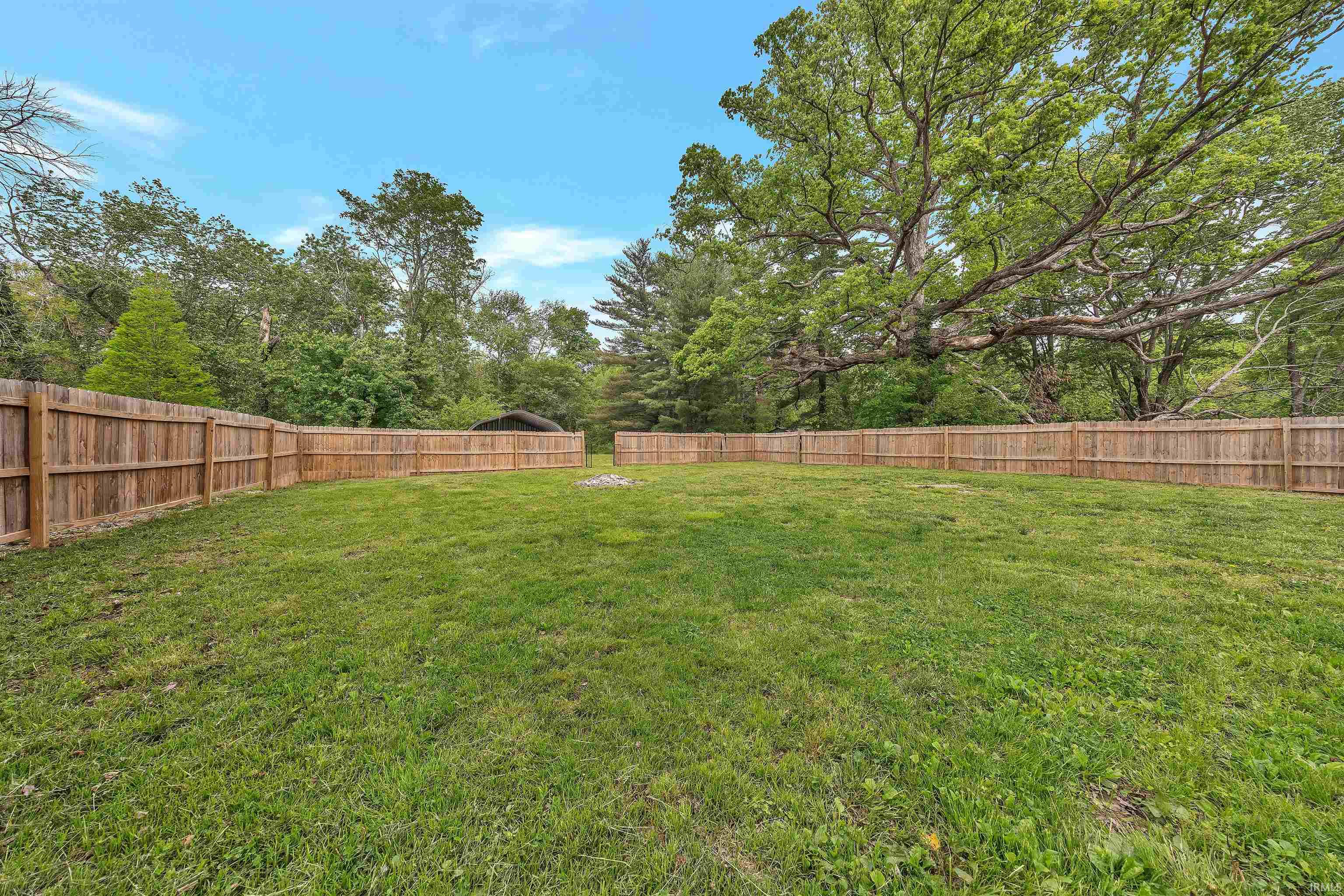 899 Inderrieden Road Chandler, IN 47610 - Photo 23 of 31