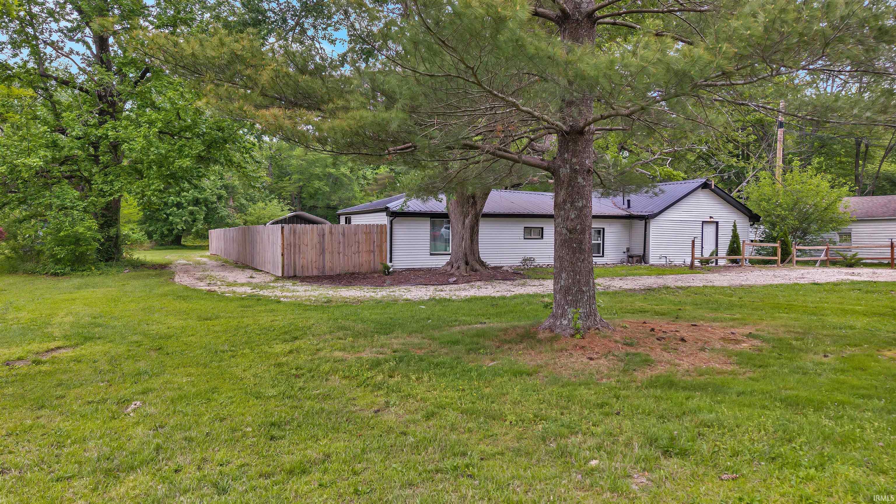 899 Inderrieden Road Chandler, IN 47610 - Photo 30 of 31
