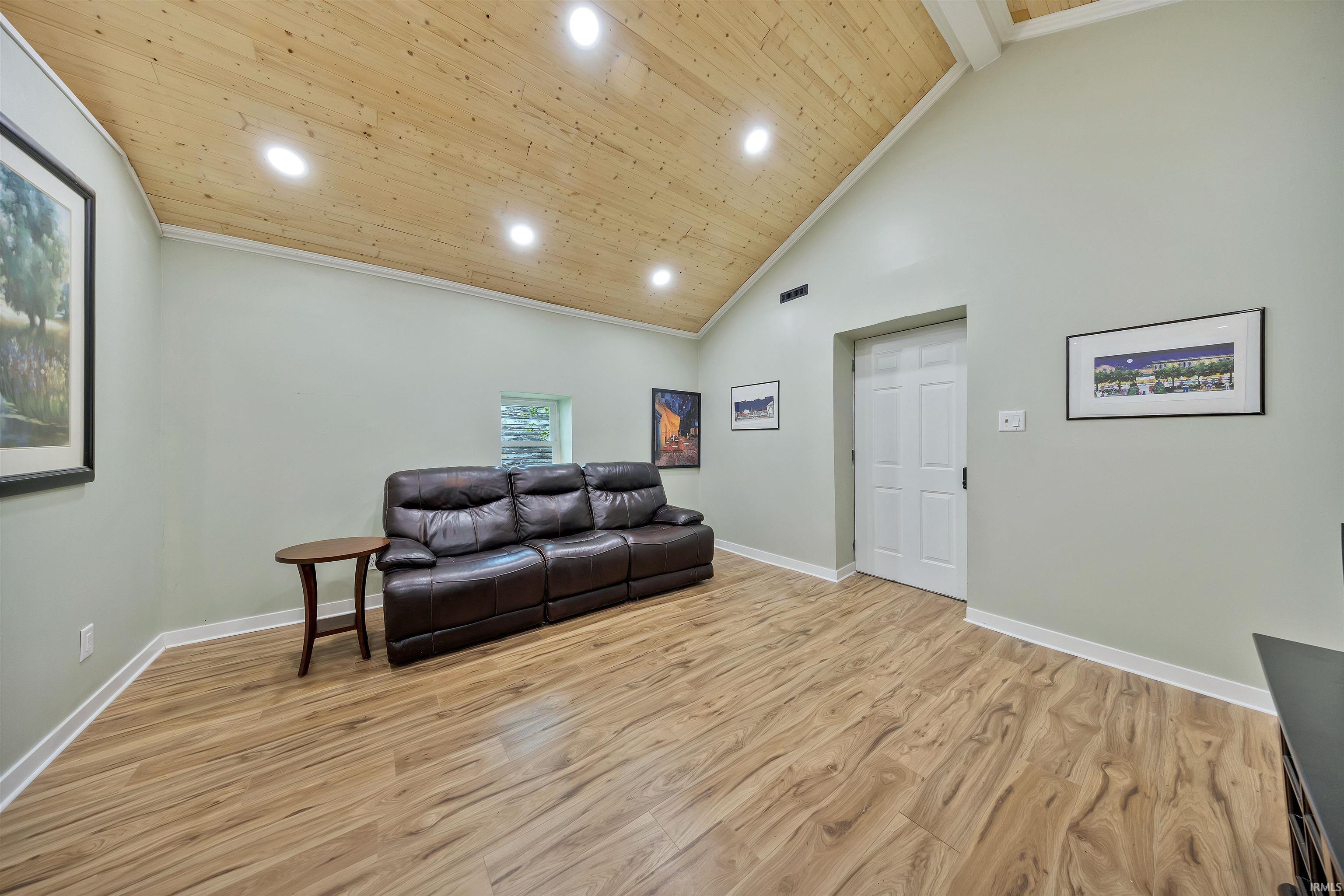 899 Inderrieden Road Chandler, IN 47610 - Photo 5 of 31