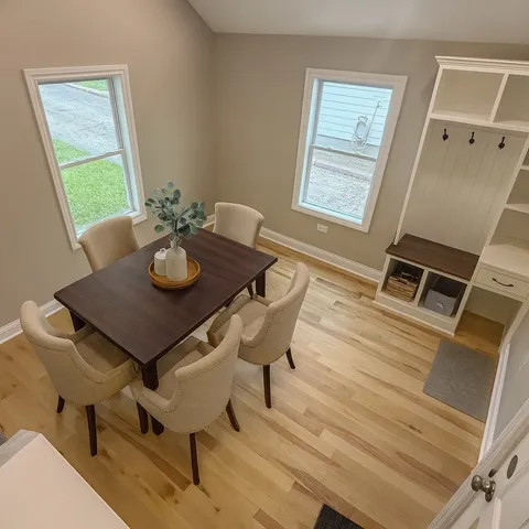 $379,000 | 102 Center Street, Algonquin, IL 60102