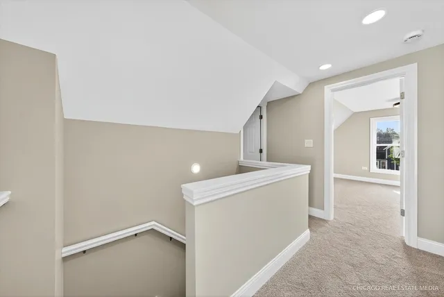 $379,000 | 102 Center Street, Algonquin, IL 60102