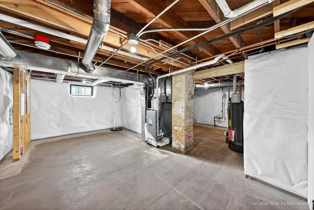 $379,000 | 102 Center Street, Algonquin, IL 60102