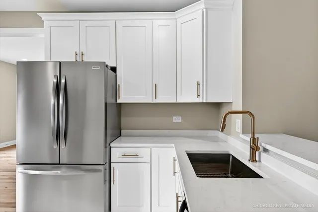 $379,000 | 102 Center Street, Algonquin, IL 60102