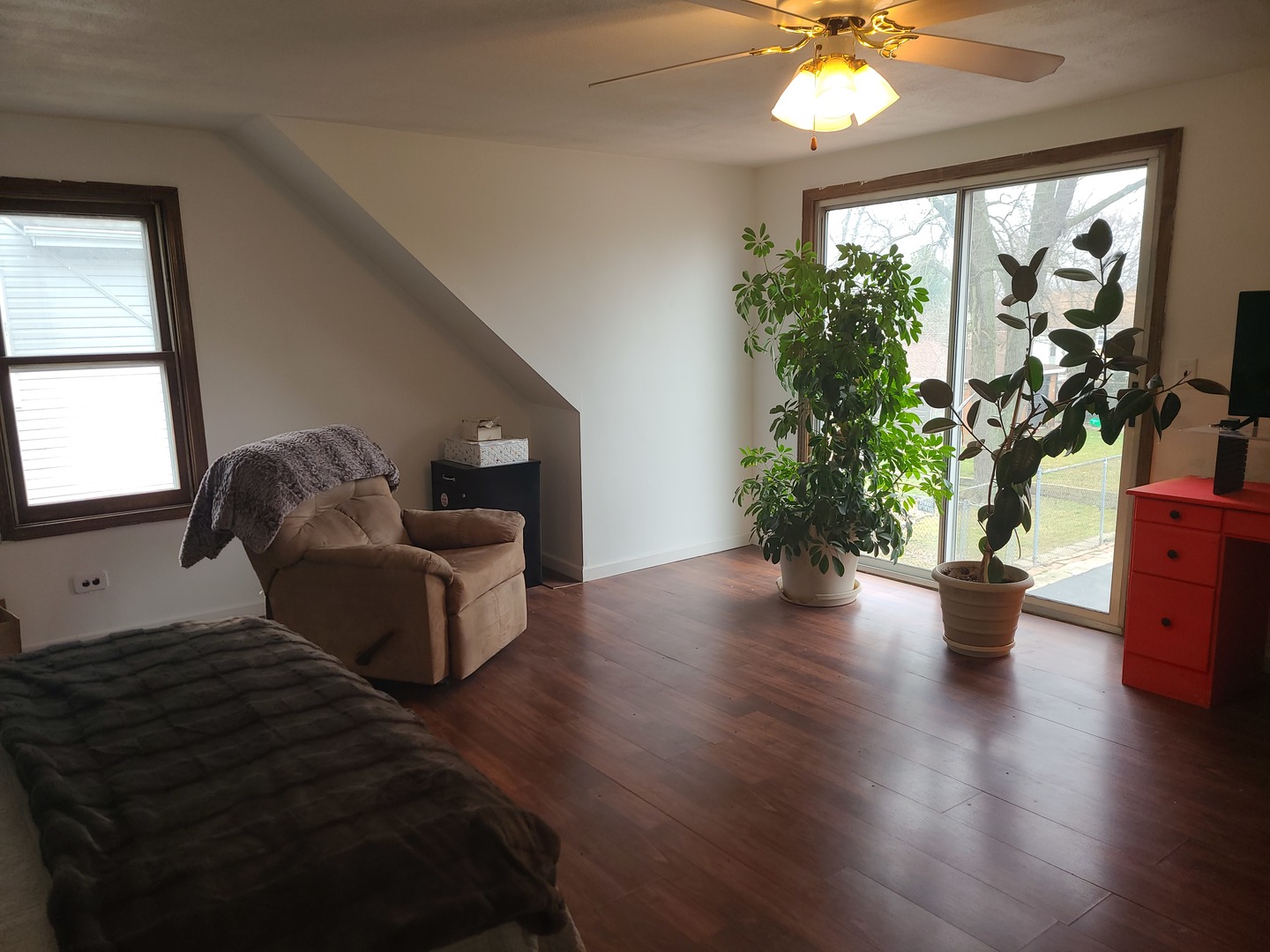 6806 Maple Court Bridgeview, IL 60455 - Photo 24 of 26 a living room with furniture and a large window
