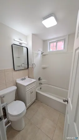 $2,000 | 15 June Street, Unit 1, East Hartford, CT 06108